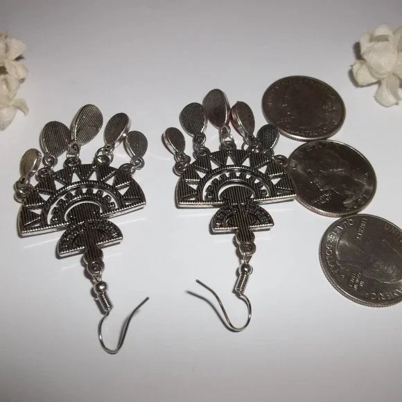 Chandelier Earring Red and Silver Dangle Drop Southwestern Boho Style Set A486 - Picture 4 of 5